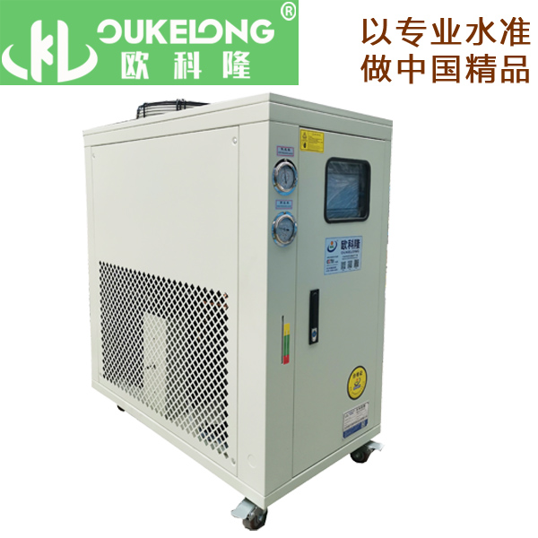 2匹風冷箱式冷水機