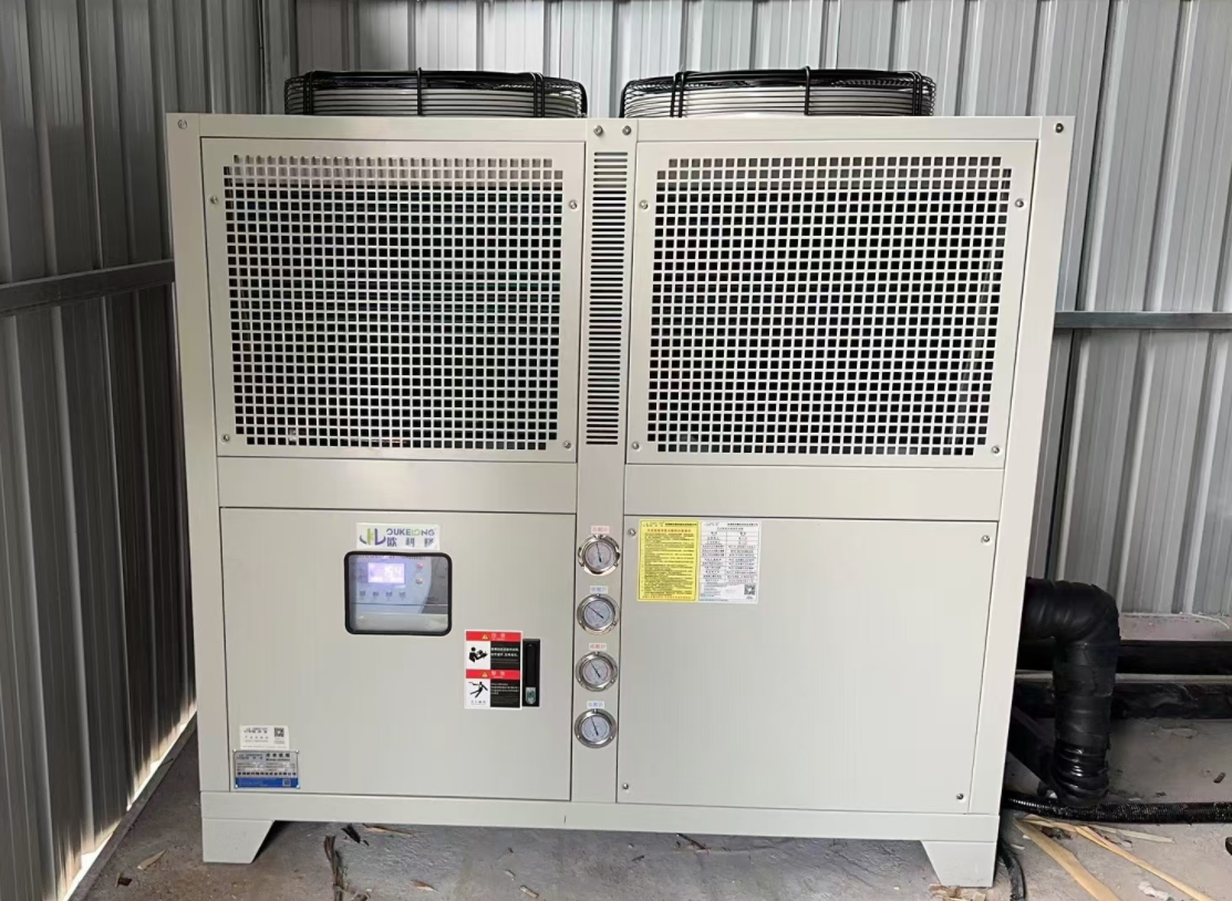 航天企業15匹風冷冷水機案例